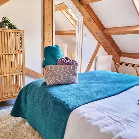 Eldon Row - Stylish Character Apartments - Central Location 1 & 2 Bed Available Долгелай Екстериор снимка