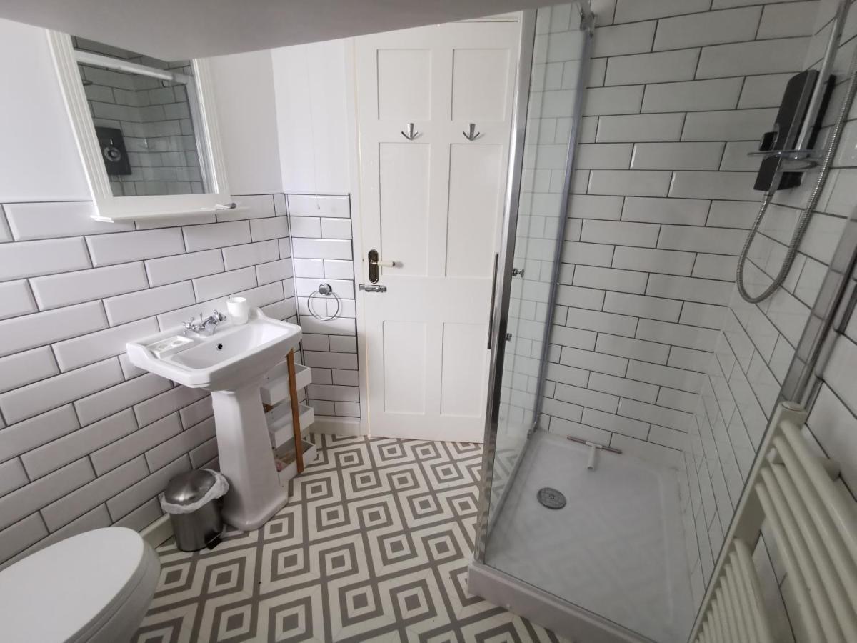 Eldon Row - Stylish Character Apartments - Central Location 1 & 2 Bed Available Долгелай Екстериор снимка