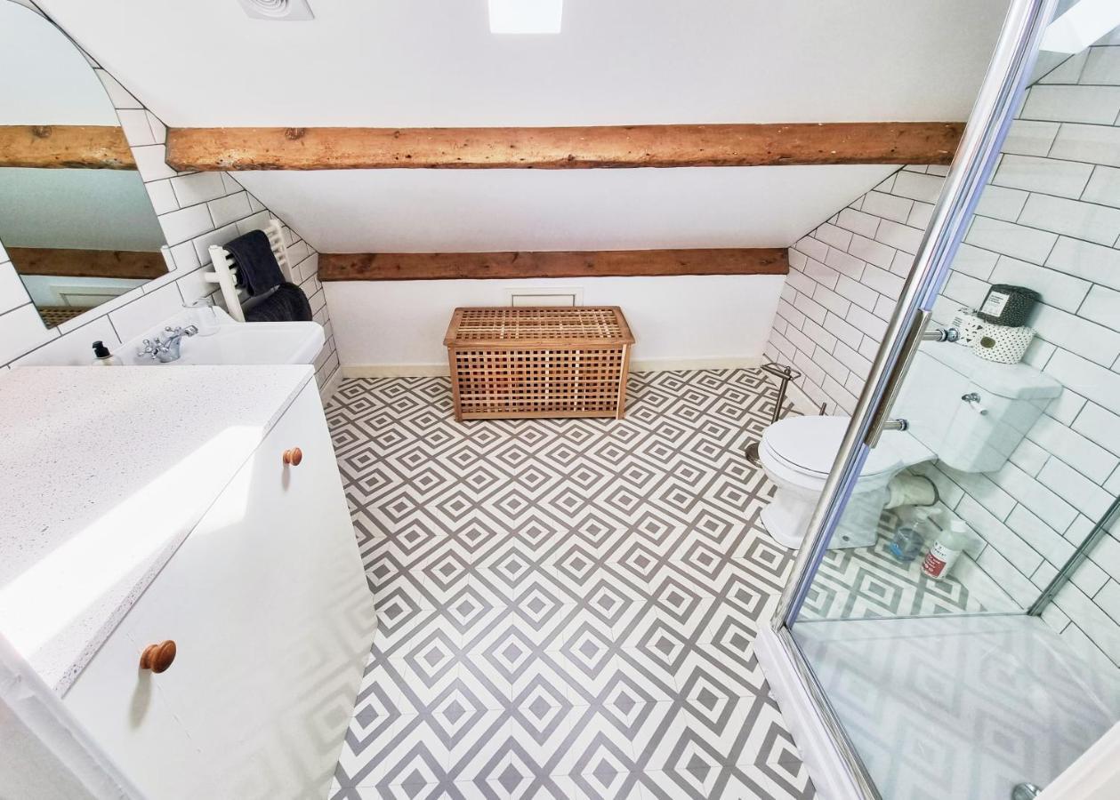 Eldon Row - Stylish Character Apartments - Central Location 1 & 2 Bed Available Долгелай Екстериор снимка